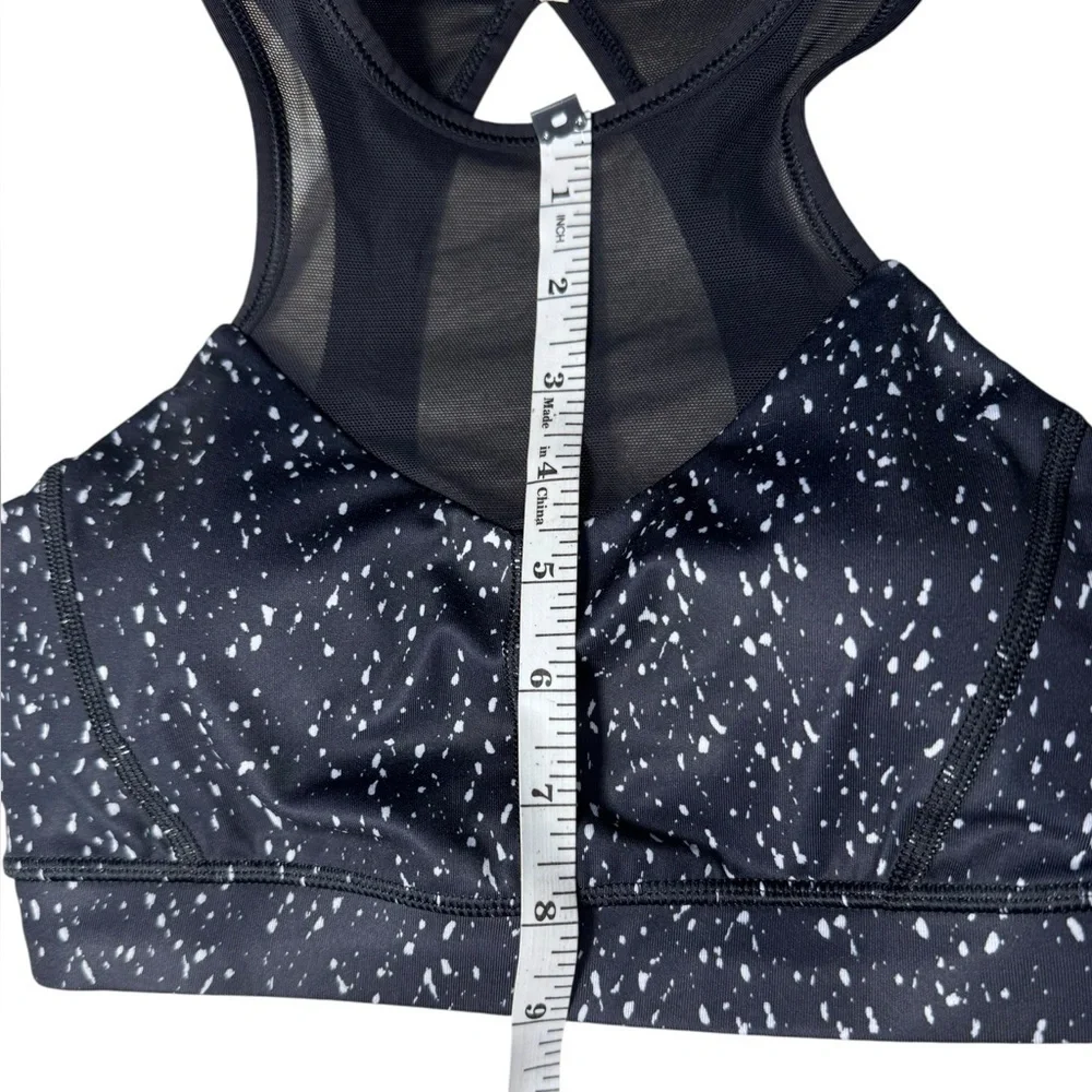 LULULEMON High Neck Mesh Bra SIZE 2 Black white EEUC RACERBACK MESH
